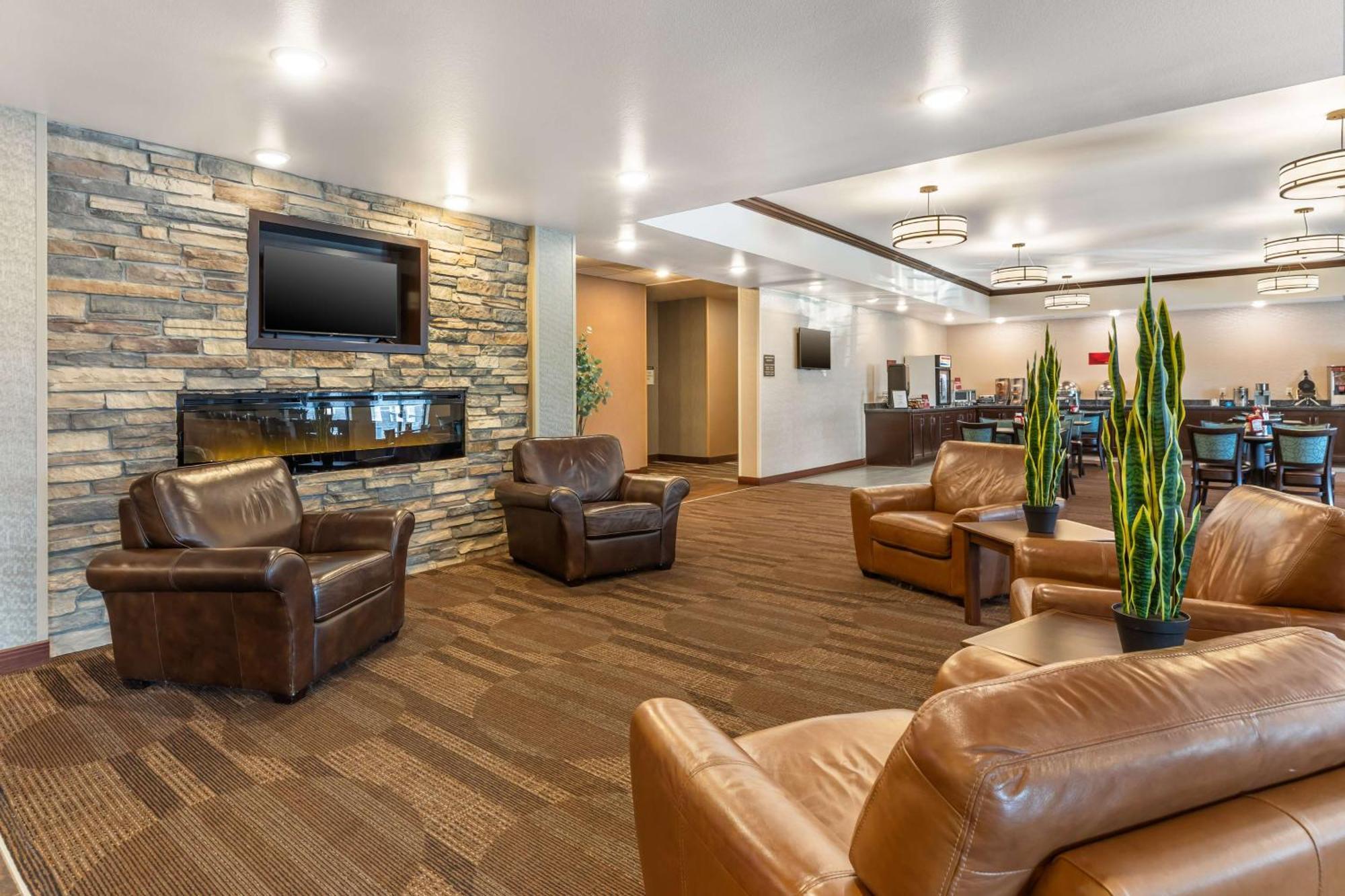 Best Western Plus Casper Inn & Suites Exterior photo