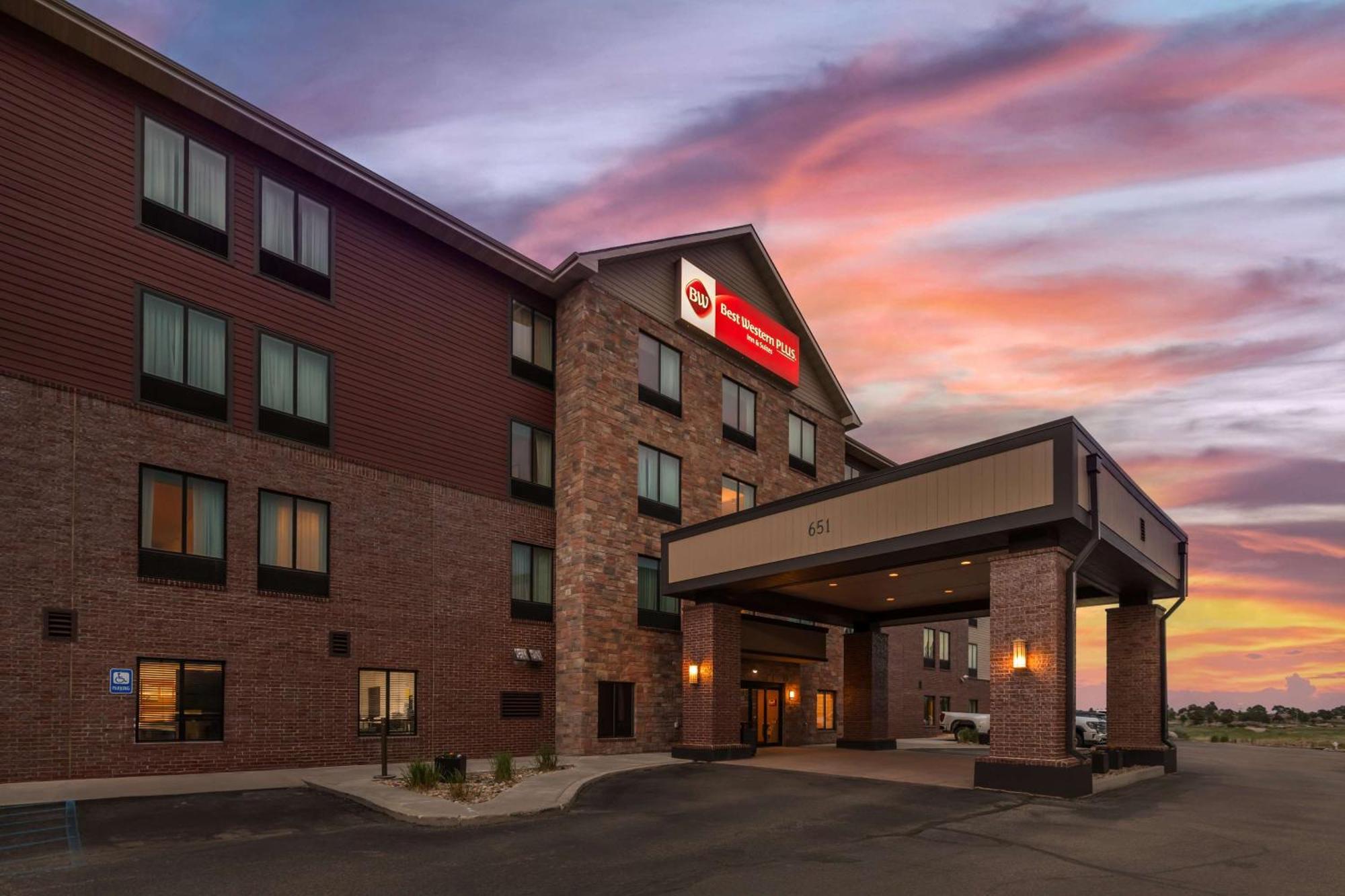 Best Western Plus Casper Inn & Suites Exterior photo