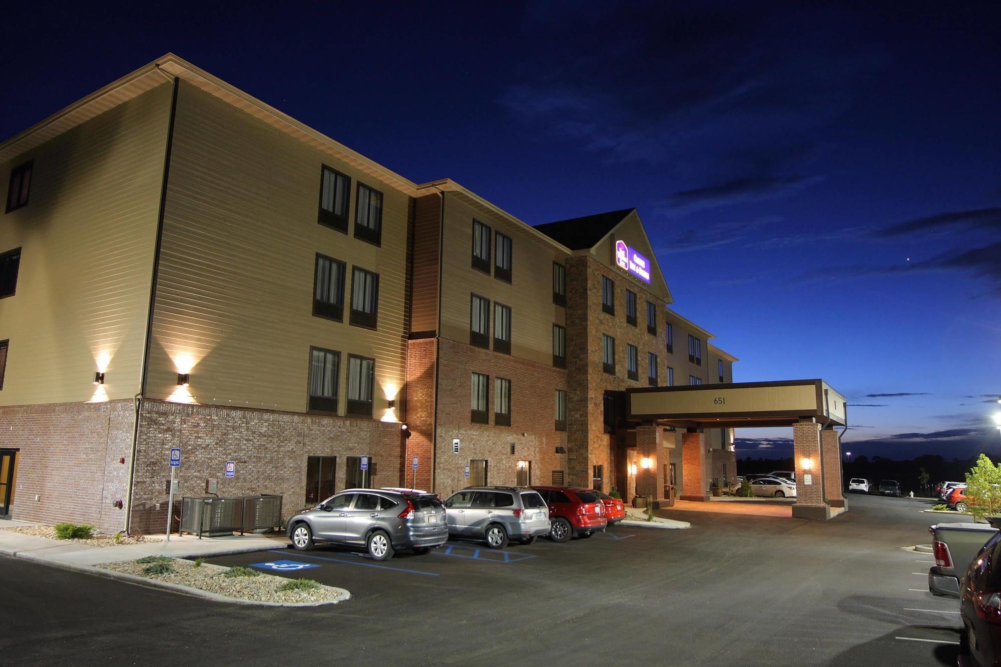Best Western Plus Casper Inn & Suites Exterior photo